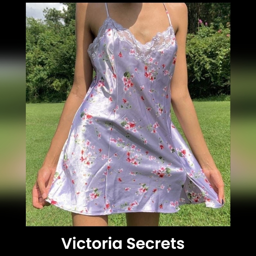 Victoria Secrets Womens Violet & Lace Floral Lingerie sz M